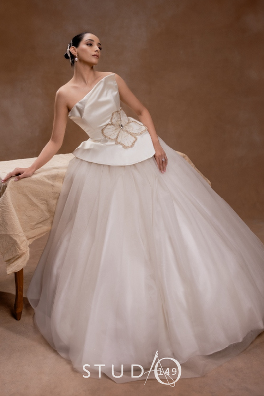 DESIGNER WEDDING PEPLUM BALLGOWN